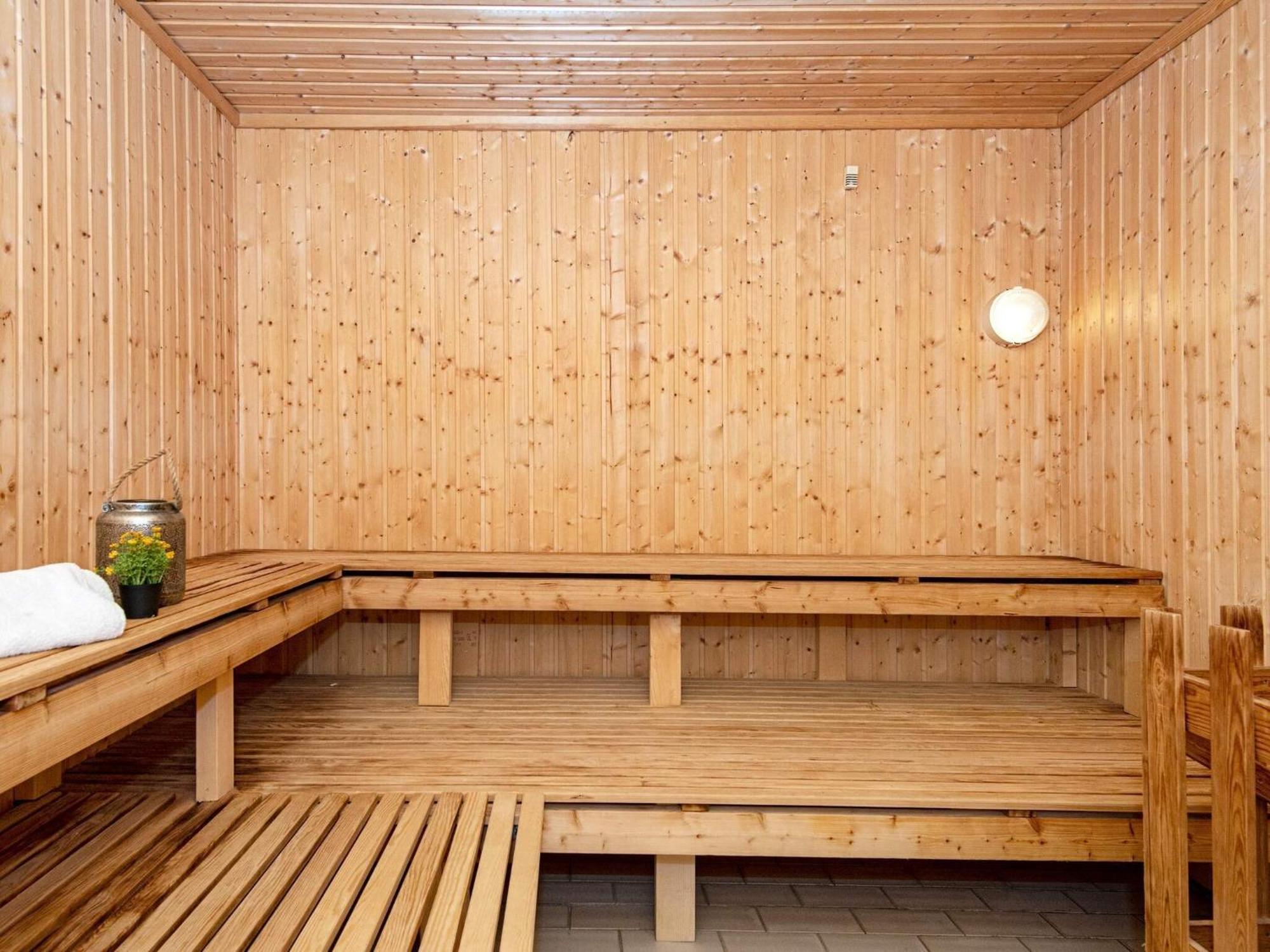 4 Person Holiday Home On A Holiday Park In Ringk Bing 灵克宾 外观 照片